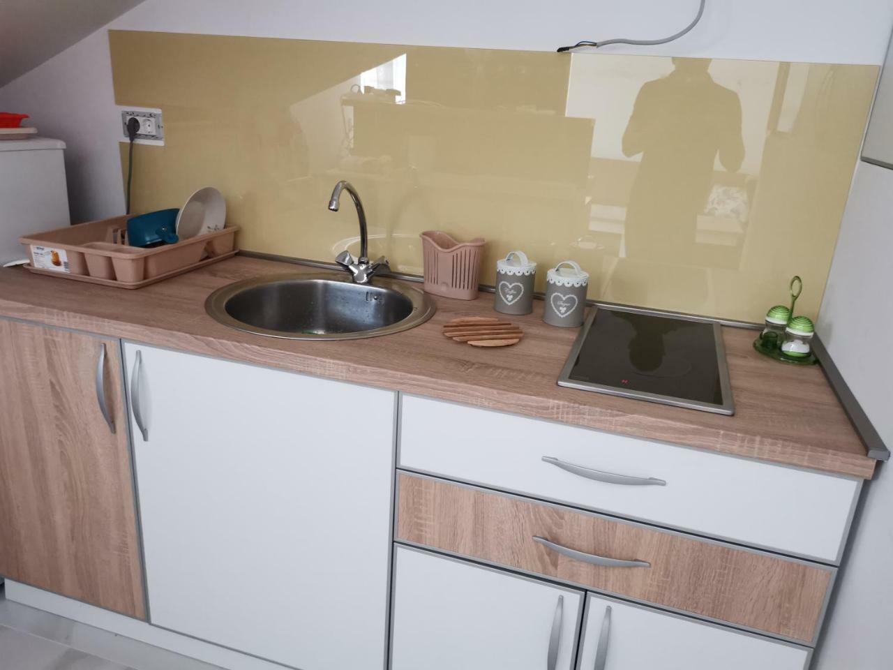 בודווה Apartman Maximus מראה חיצוני תמונה